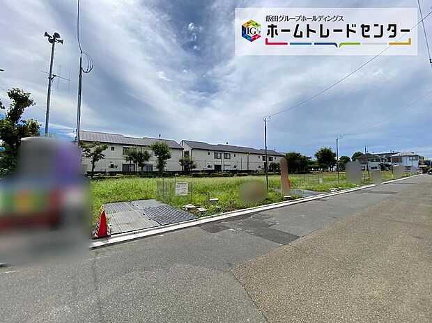 東大和市仲原・全15棟のご案内を開始致しました!
明るく・風通しの良い立地です☆
2台分駐車可能なカースペース・日当たりの良いお庭付きです◎