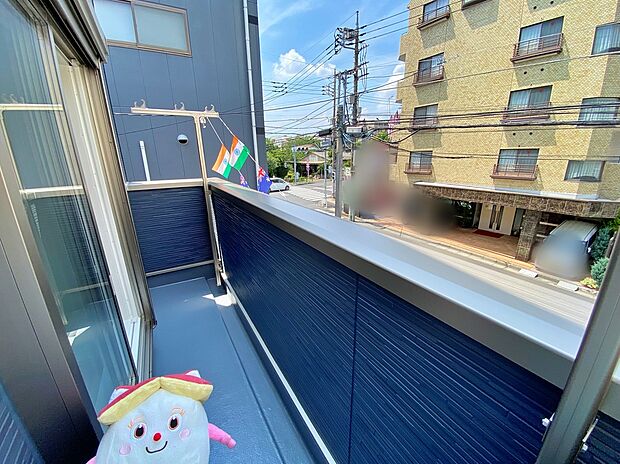 【☆Balcony☆ 】太陽に愛された邸は、陽当り・通風に優れた魅力的かつ快適さを追求した邸宅でした。ここに住むからこそ意味がある。そんな特別感に浸りながら、毎日をお過ごし頂けるお家がこちらです♪