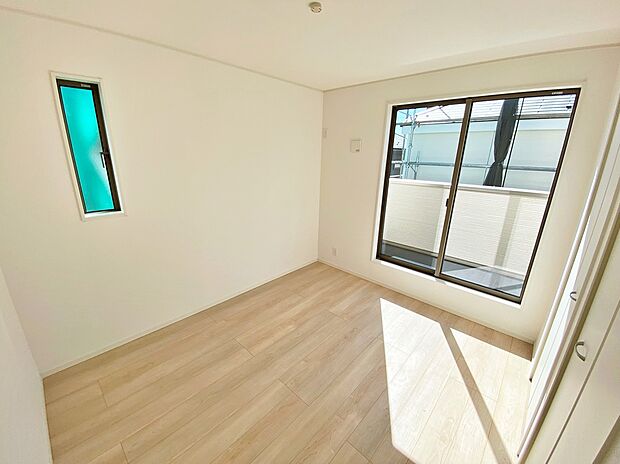 【☆Room☆】☆Room☆
一人にひと部屋？収納？書斎？趣味部屋？あるいは客室？部屋数の多い間取りは、家族構成やライフステージの変化にも柔軟な対応を可能にし、家族の選択肢を広げます。