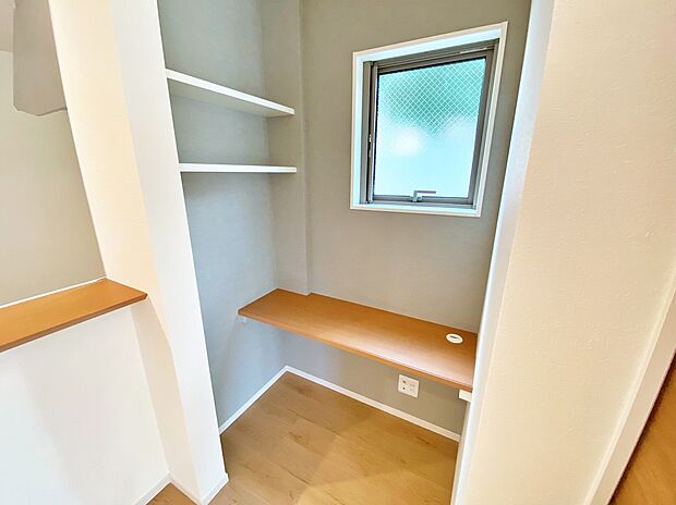 【現地写真】☆ただ「住まう」だけではございません。気持ち良く住んで欲しい気持ちをこめて…。お住まいの事、住まう街の事、お金の事、何でもご相談下さいませ。