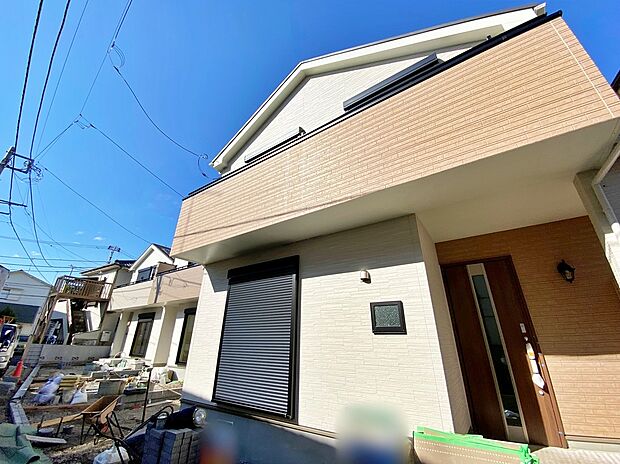 【【現地外観写真】B号棟】子育て環境にはピッタリな落ち着いた雰囲気の住宅地♪戸建ては建物が独立しているため、マンションのように上下階や隣からの騒音を気にせずに過ごせるのもポイントですね♪