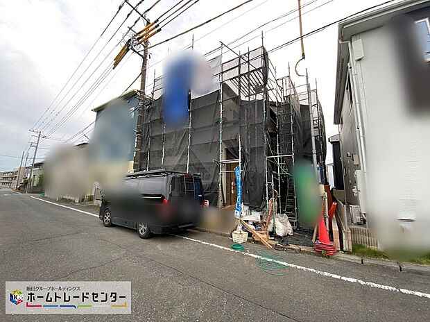 【現地外観写真】一戸建ての大きなメリットは、「自分の土地」を自由に使えること。好きなペットが飼えるほか、ガーデニングやＤＩＹ、車やバイクの手入れなど様々な趣味を楽しめます♪