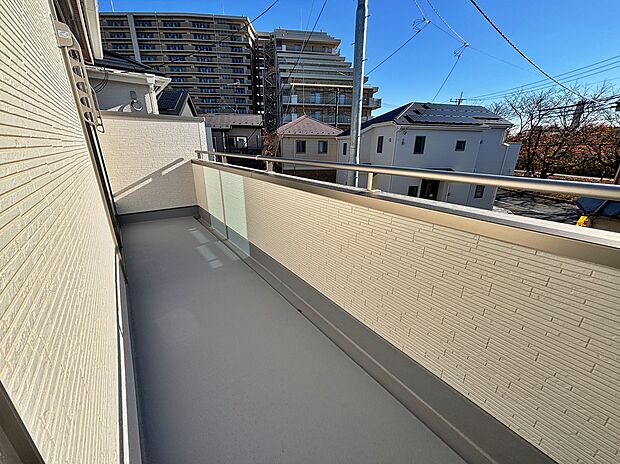 【☆Balcony☆ 】☆賃貸の更新時期が迫っている人。更新料を払うか、新しく賃貸を探して、敷金・礼金を払うか、悩ましいところ。いっそ購入してしまうのも手。家賃と同等程度の支払いで、自分の住まいを手に入れられます♪