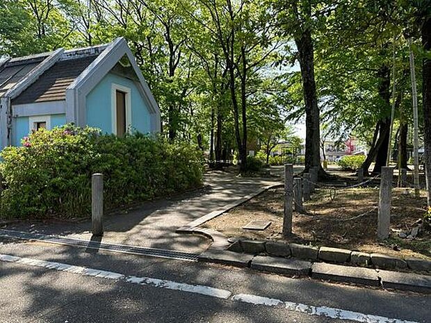どんぐり山児童公園（約1,000m）