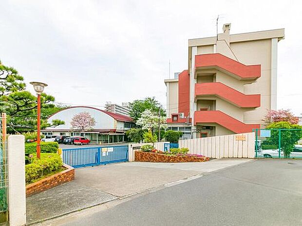 八王子市立横川小学校（約290m）