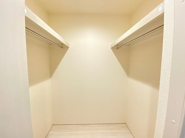 【☆Room☆ 】☆Room☆
住まう方でカスタマイズしていただけるシンプルなデザインの内装。ご自身で素敵な空間を創り上げられます。