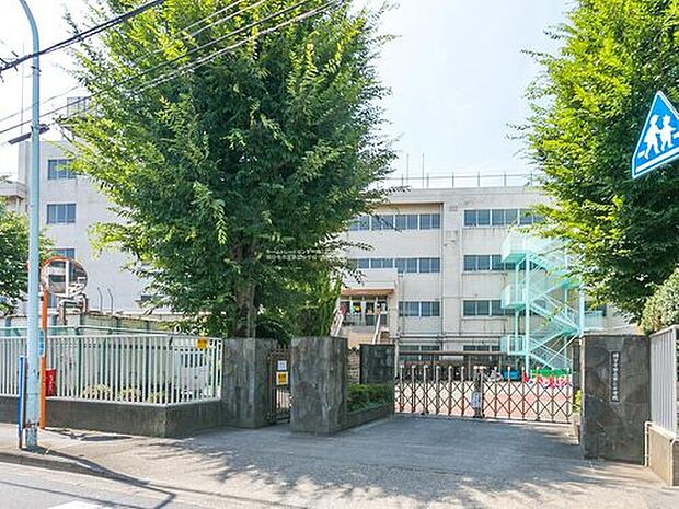 国分寺市立第三小学校（約1,700m）