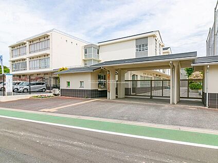 日野市立日野第一中学校 2000ｍ(徒歩25分)