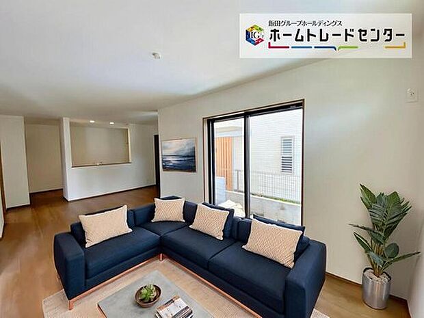 【☆Living　Room☆】『LDKは家族だんらんをデザイン』家族が集まり一緒の時間がすごせる工夫がされております。何気ない一日のひとコマが何者にも代えがたい宝物になることでしょう♪（家具はCGです）