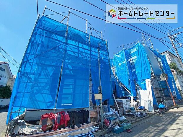 【現地外観写真】☆2号棟☆一戸建ての大きなメリットは、「自分の土地」を自由に使えること。好きなペットが飼えるほか、ガーデニングやＤＩＹ、車やバイクの手入れなど様々な趣味を楽しめます♪