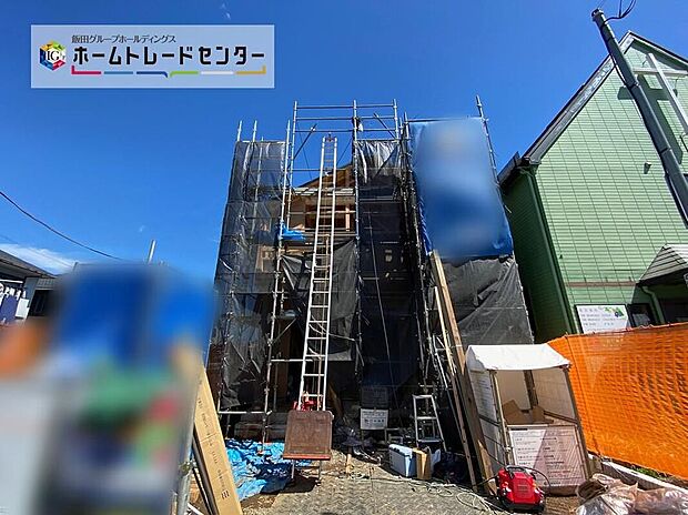 【前面道路含む現地写真】小学校まで徒歩4分♪お子様も無理なく学校へ通える立地です。周囲の交通状況を確認するために、実際に通学路を歩いてみるのもよいですね♪