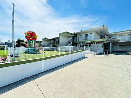 潮見台みどり幼稚園 800ｍ(徒歩10分)