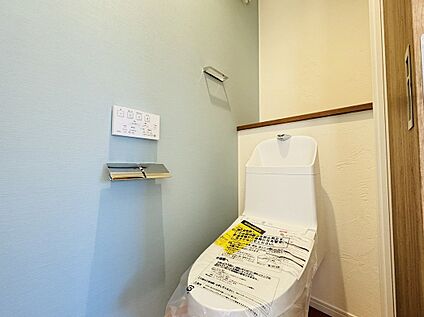 レストルーム　TOTO製ウォシュレット