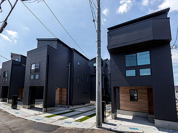 【グリノワール高津・溝の口全16棟2期　2025.6.22撮影】東急田園都市線「高津」駅徒歩8分、「溝の口」駅徒歩10分、「二子新地」駅徒歩11分、「二子玉川」徒歩20分、JR南武線「武蔵溝ノ口」駅まで徒歩11分、と複数路線が利用可能な好立地です♪