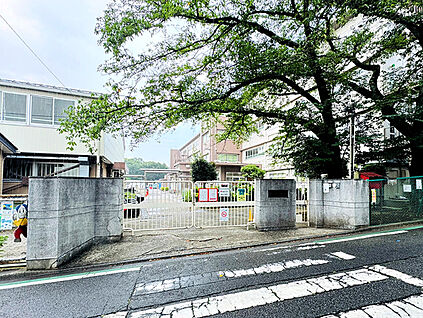 三田小学校 500ｍ(徒歩６分)