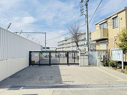 上作延小学校 500ｍ(徒歩7分)