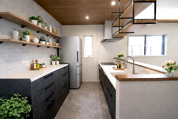 【キッチン施工例】使いやすく、収納豊富なキッチン