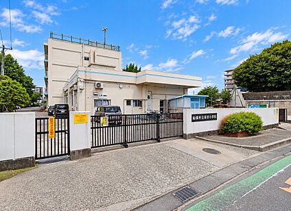 塚田小学校 約720m(徒歩9分)