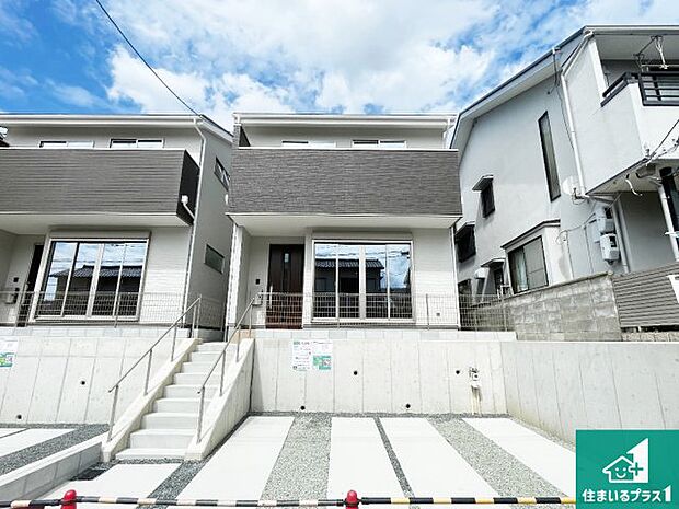 安心の10年保証！外観を美しく保ち、雨水で汚れを落とします！気になることがありましたら、お気軽にお問い合わせください！