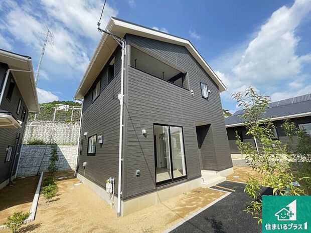 安心の10年保証!外観を美しく保ち、雨水で汚れを落とします!気になることがありましたら、お気軽にお問い合わせください!