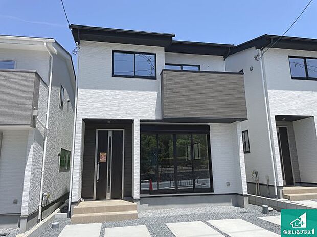 【外観】安心の10年保証！外観を美しく保ち、雨水で汚れを落とします！気になることがありましたら、お気軽にお問い合わせください！