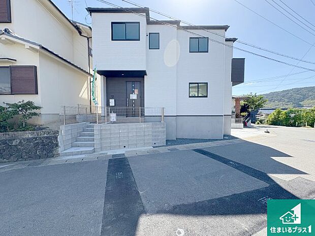 【外観】安心の10年保証！外観を美しく保ち、雨水で汚れを落とします！気になることがありましたら、お気軽にお問い合わせください！