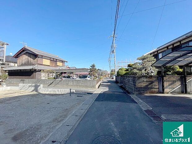 【外観】周辺は落ち着いた街並みの住宅地!子育てがしやすい住環境です!まだ未完成ですが、現地でしかわからない事もございます。是非一度ご覧ください。