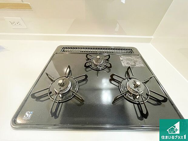 【コンロ】ダブル高火力Siセンサー付きコンロ!3口あるので、まとめて料理をする時も大活躍!