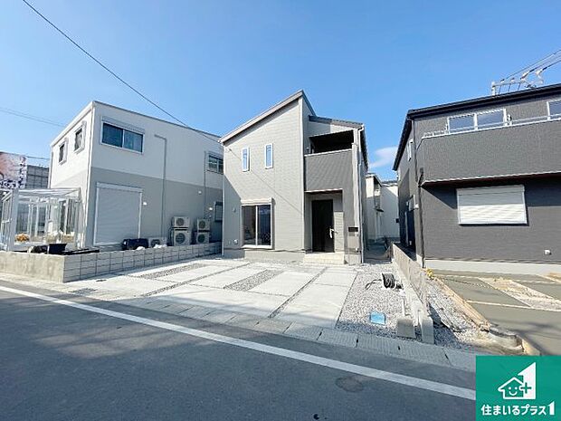 【外観】安心の10年保証！外観を美しく保ち、雨水で汚れを落とします！気になることがありましたら、お気軽にお問い合わせください！