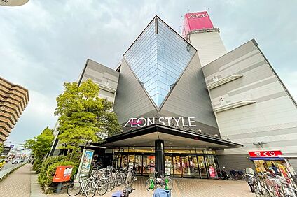 イオンスタイル大津京 徒歩711m
