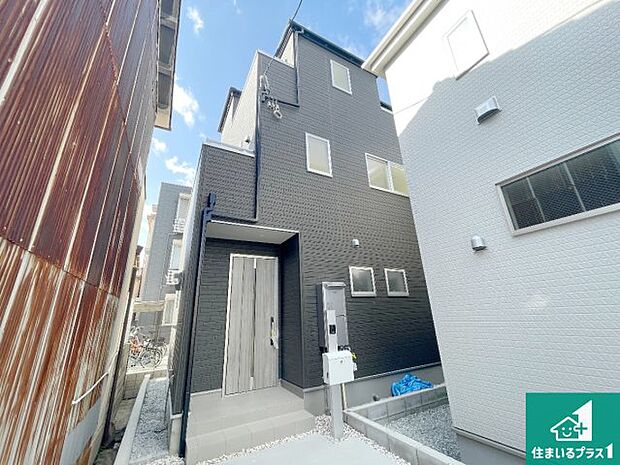 安心の10年保証!外観を美しく保ち、雨水で汚れを落とします!気になることがありましたら、お気軽にお問い合わせください!