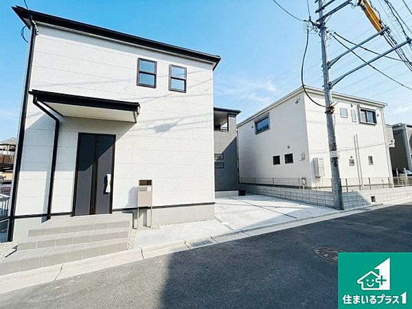 安心の10年保証！外観を美しく保ち、雨水で汚れを落とします！気になることがありましたら、お気軽にお問い合わせください！