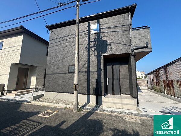 安心の10年保証！外観を美しく保ち、雨水で汚れを落とします！気になることがありましたら、お気軽にお問い合わせください！