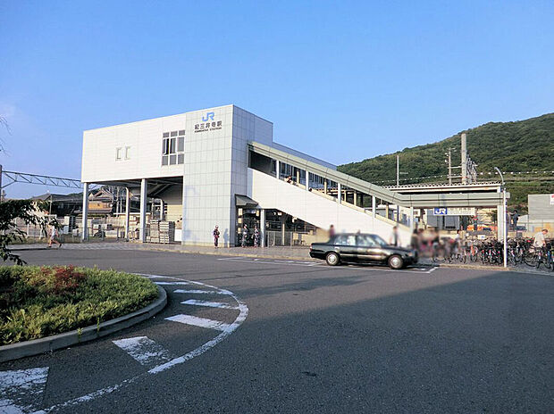 JR紀勢本線「紀三井寺」駅（約1,840m）