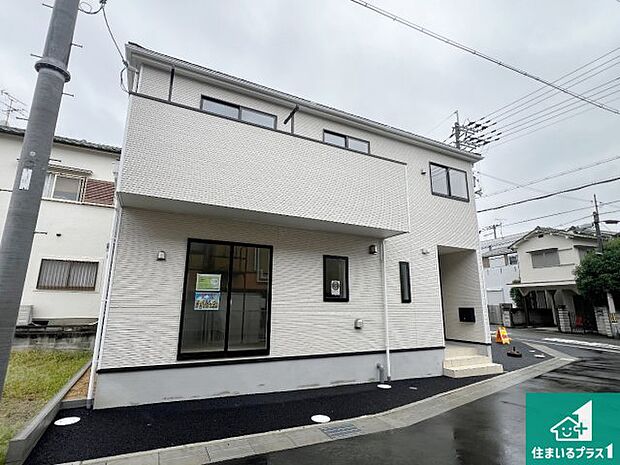 【外観】安心の10年保証！外観を美しく保ち、雨水で汚れを落とします！気になることがありましたら、お気軽にお問い合わせください！