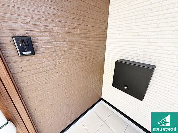 【外観】安心の10年保証!外観を美しく保ち、雨水で汚れを落とします!気になることがありましたら、お気軽にお問い合わせください!