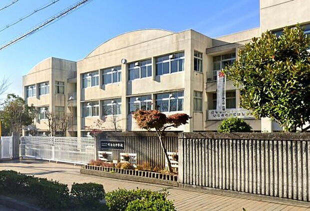 富田林市立明治池中学校