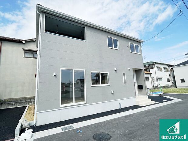 【外観】安心の10年保証！外観を美しく保ち、雨水で汚れを落とします！気になることがありましたら、お気軽にお問い合わせください！