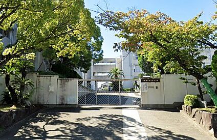 大阪狭山市立南中学校 徒歩974m