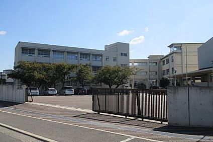 堺市立上野芝中学校 徒歩1680m