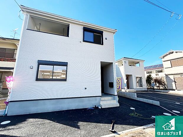 【外観】安心の10年保証!外観を美しく保ち、雨水で汚れを落とします!気になることがありましたら、お気軽にお問い合わせください!