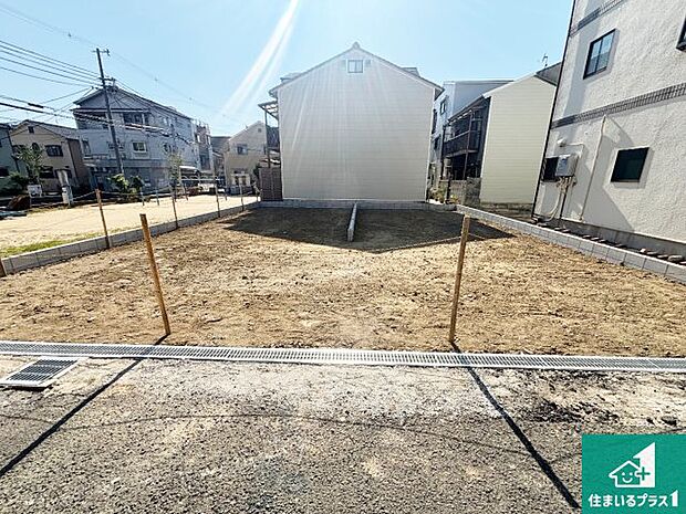 【外観】周辺は落ち着いた街並みの住宅地！子育てがしやすい住環境です！まだ未完成ですが、現地でしかわからない事もございます。是非一度ご覧ください。