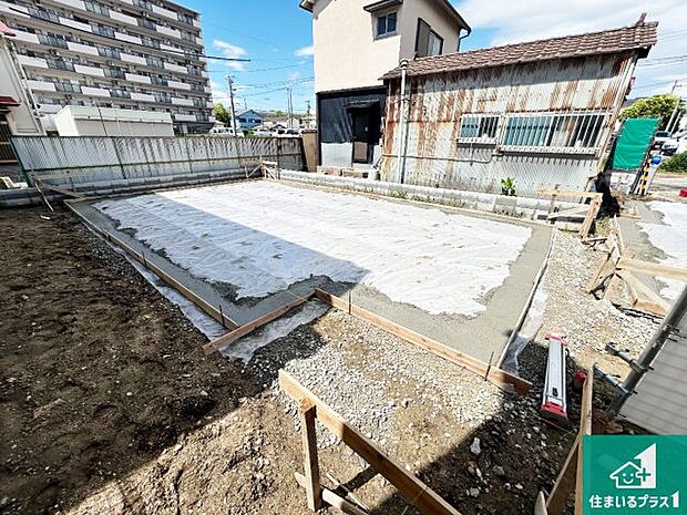 【外観】現在建築中！落ち着いた街並みで新生活を始めることが出来そう！周辺の物件も併せてご紹介させて頂きます！