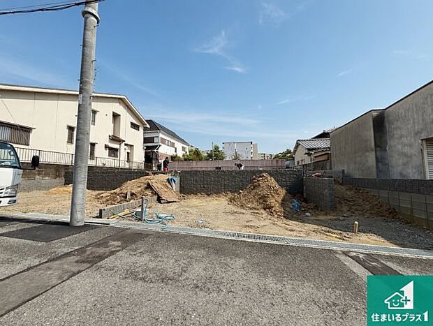 【外観】現在建築中!落ち着いた街並みで新生活を始めることが出来そう!周辺の物件も併せてご紹介させて頂きます!