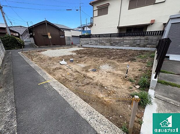 【外観】現在建築中！落ち着いた街並みで新生活を始めることが出来そう！周辺の物件も併せてご紹介させて頂きます！