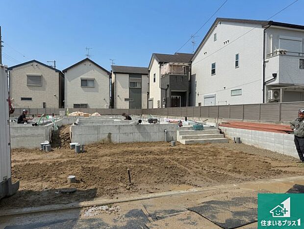 【外観】現在建築中！落ち着いた街並みで新生活を始めることが出来そう！周辺の物件も併せてご紹介させて頂きます！