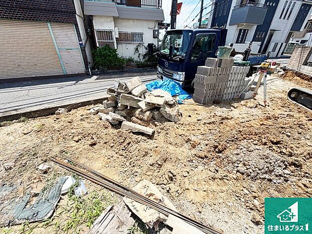 【外観】周辺は落ち着いた街並みの住宅地！子育てがしやすい住環境です！まだ未完成ですが、現地でしかわからない事もございます。是非一度ご覧ください。