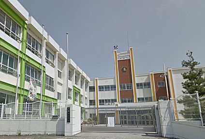 岩出市立上岩出小学校 徒歩950m