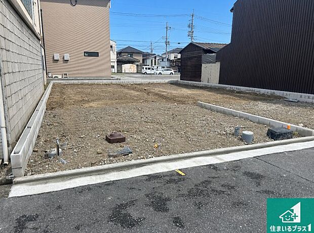 【外観】現在建築中!落ち着いた街並みで新生活を始めることが出来そう!周辺の物件も併せてご紹介させて頂きます!