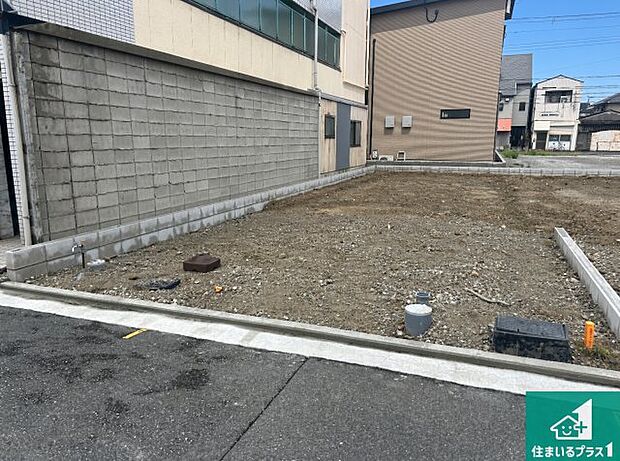 【外観】現在建築中!落ち着いた街並みで新生活を始めることが出来そう!周辺の物件も併せてご紹介させて頂きます!